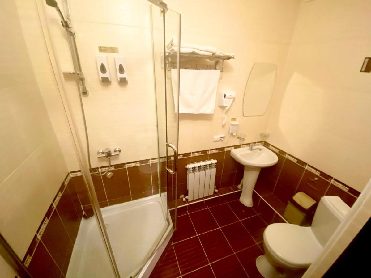 Ulpan Mini Hotel อัสตานา ภายนอก รูปภาพ