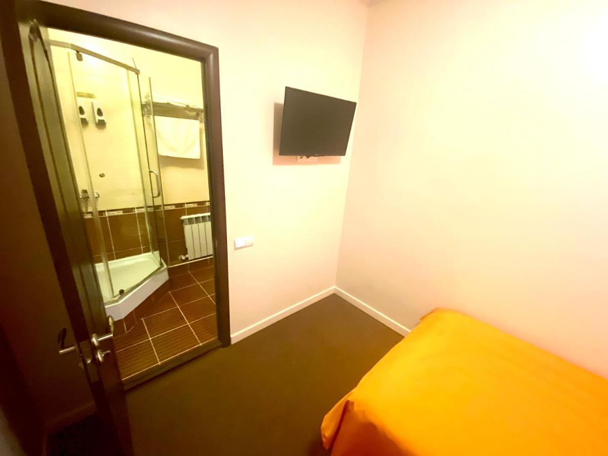 Ulpan Mini Hotel อัสตานา ภายนอก รูปภาพ