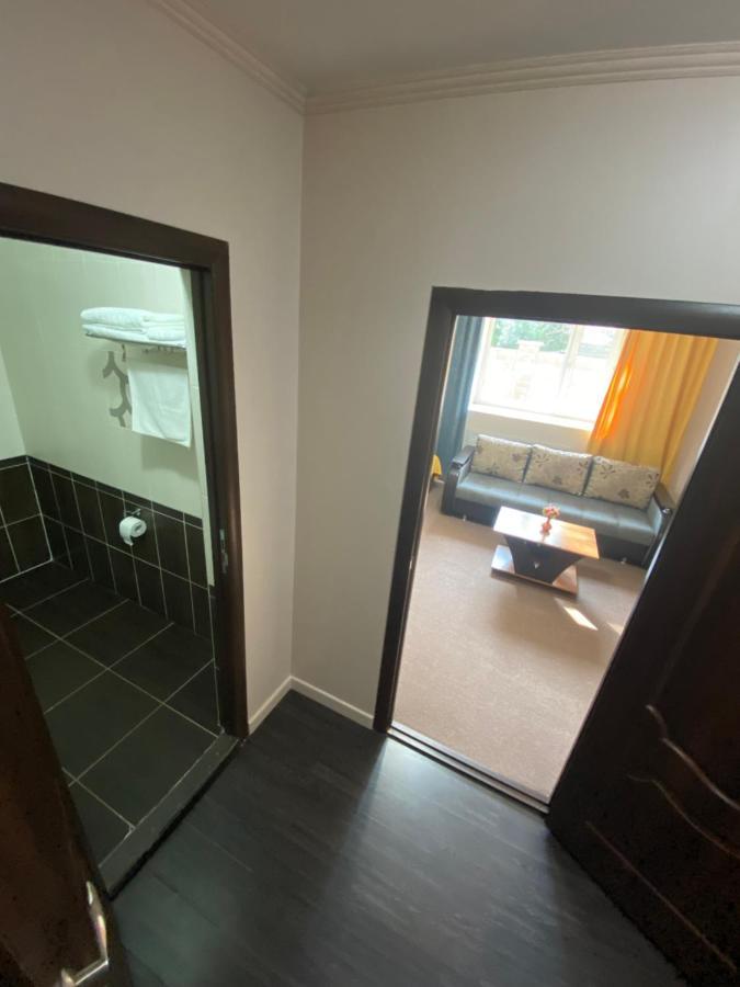 Ulpan Mini Hotel อัสตานา ภายนอก รูปภาพ