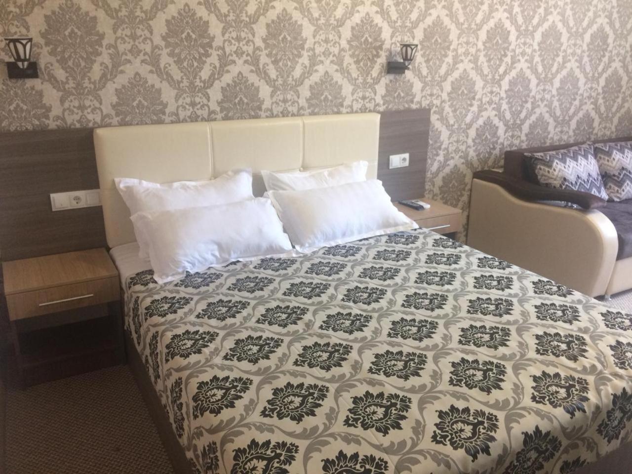 Ulpan Mini Hotel อัสตานา ภายนอก รูปภาพ
